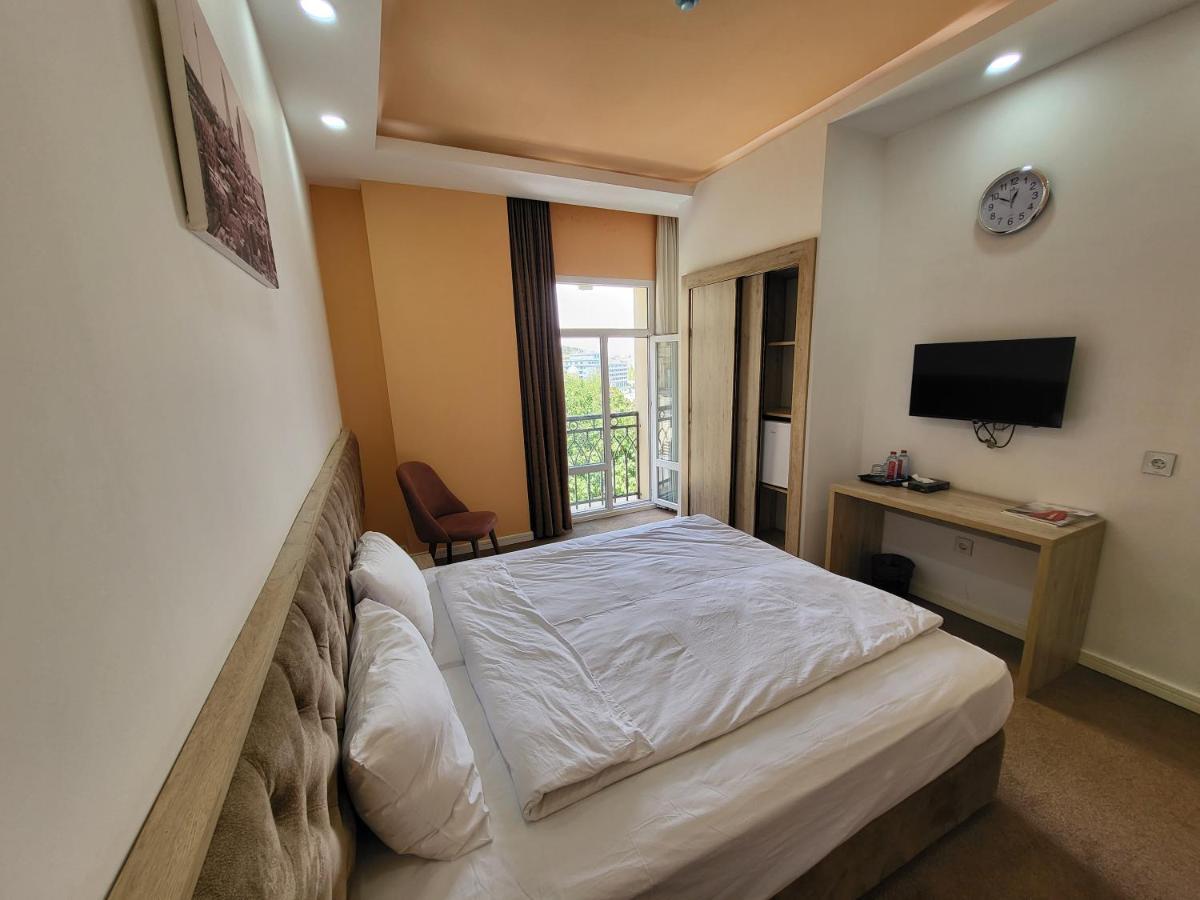 Baku Romantik Hotel Extérieur photo